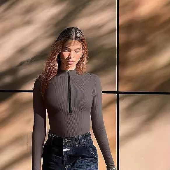 Damen Enganliegendes Rippstrick-Longsleeve mit Halbzip und Stehkragen Shop Nory