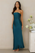 Damen Elegantes schulterfreies Maxikleid aus satinähnlichem Material Shopnory