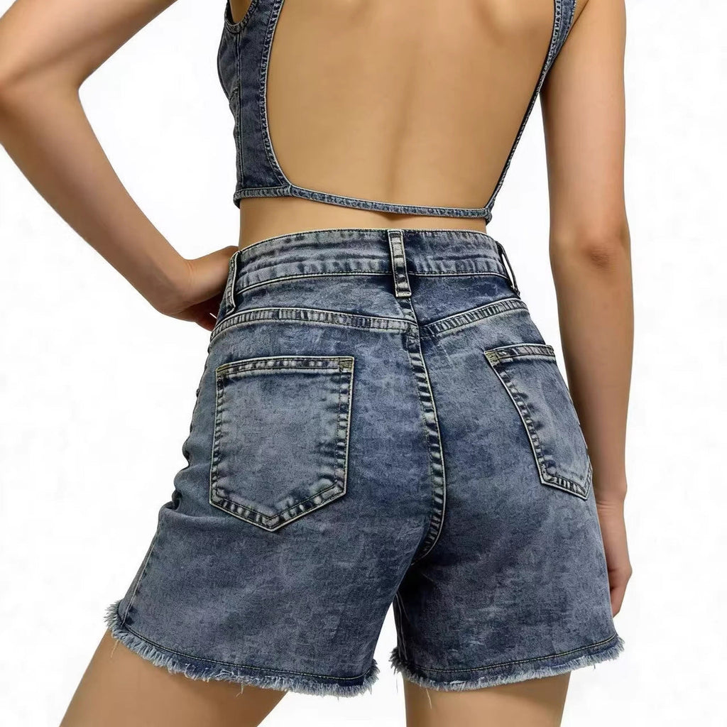 Damen modische Denim-Shorts im lässigen Schnitt mit fransigem Saum