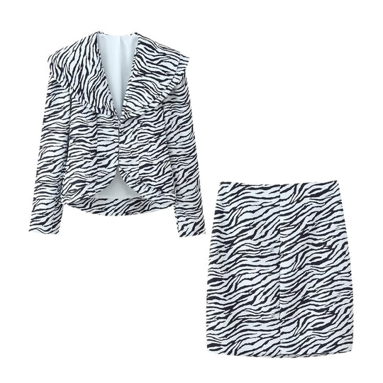 Damen Kurzblazer mit übergroßem Schalkragen und Zebra-Print Shop Nory