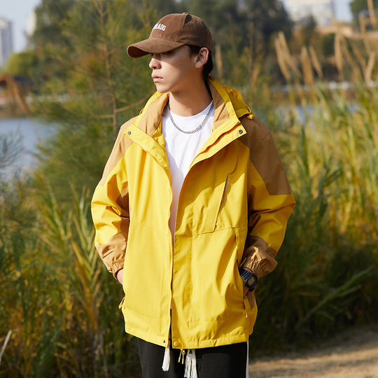 Damen zweilagige wasserabweisende Outdoorjacke mit Kapuze, Taillenregulierung und Kontrastbesätzen Shop Nory