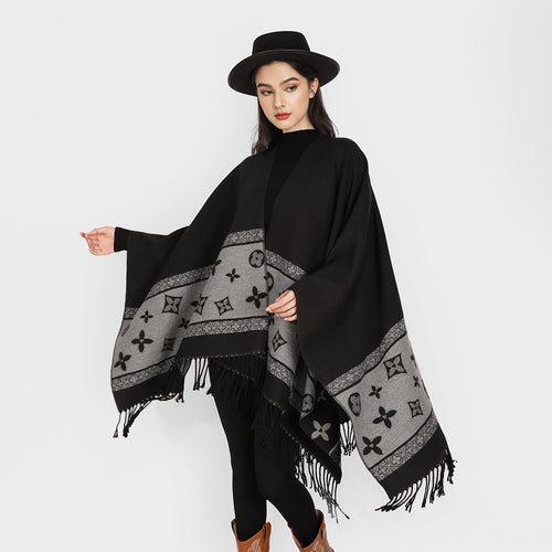 Damen Eleganter V-Ausschnitt Poncho aus feinem Wollmix mit kontrastierendem Jacquardbesatz und Fransensaum Shop Nory