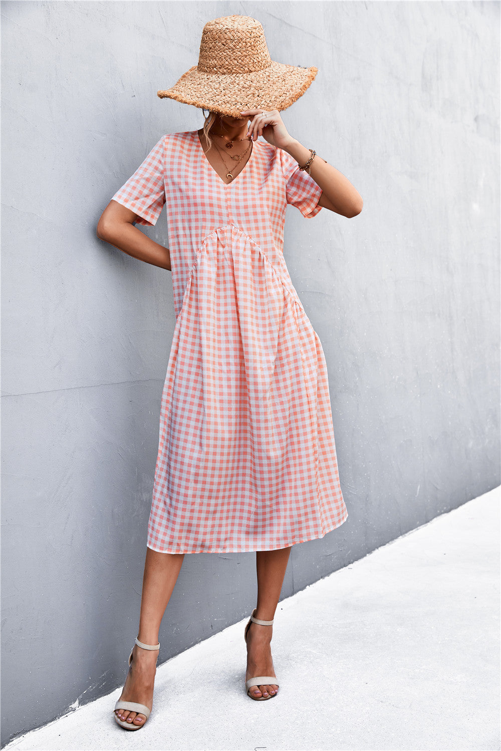 Damen V-Ausschnitt Midikleid mit kariertem Design und ausgestelltem Rock