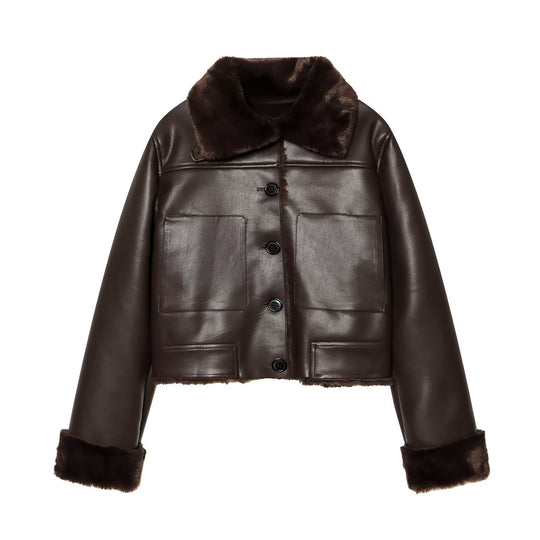 Damen Kurzjacke in Lammfell‑Optik mit Pelzkragen, aufgesetzten Taschen und Knopfleiste Shop Nory