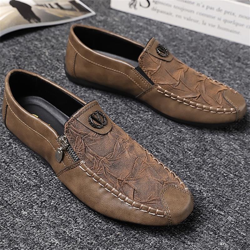 Herren elegante Lederoptik Slipper mit Zierreißverschluss, handgenähter Mokassinnaht und flexibler Komfortsohle Shop Nory