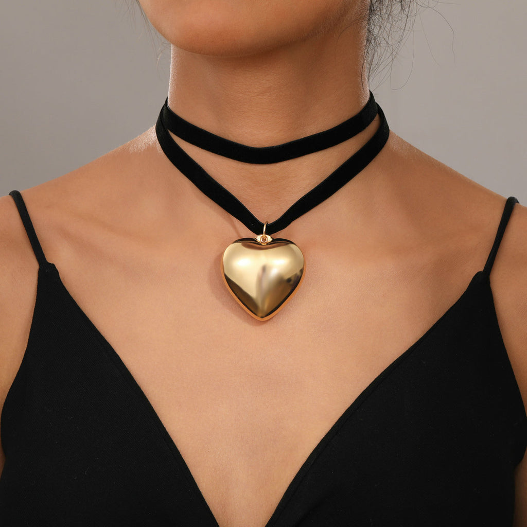 Damen Halskette mit stilvollem Herzanhänger Shop Nory