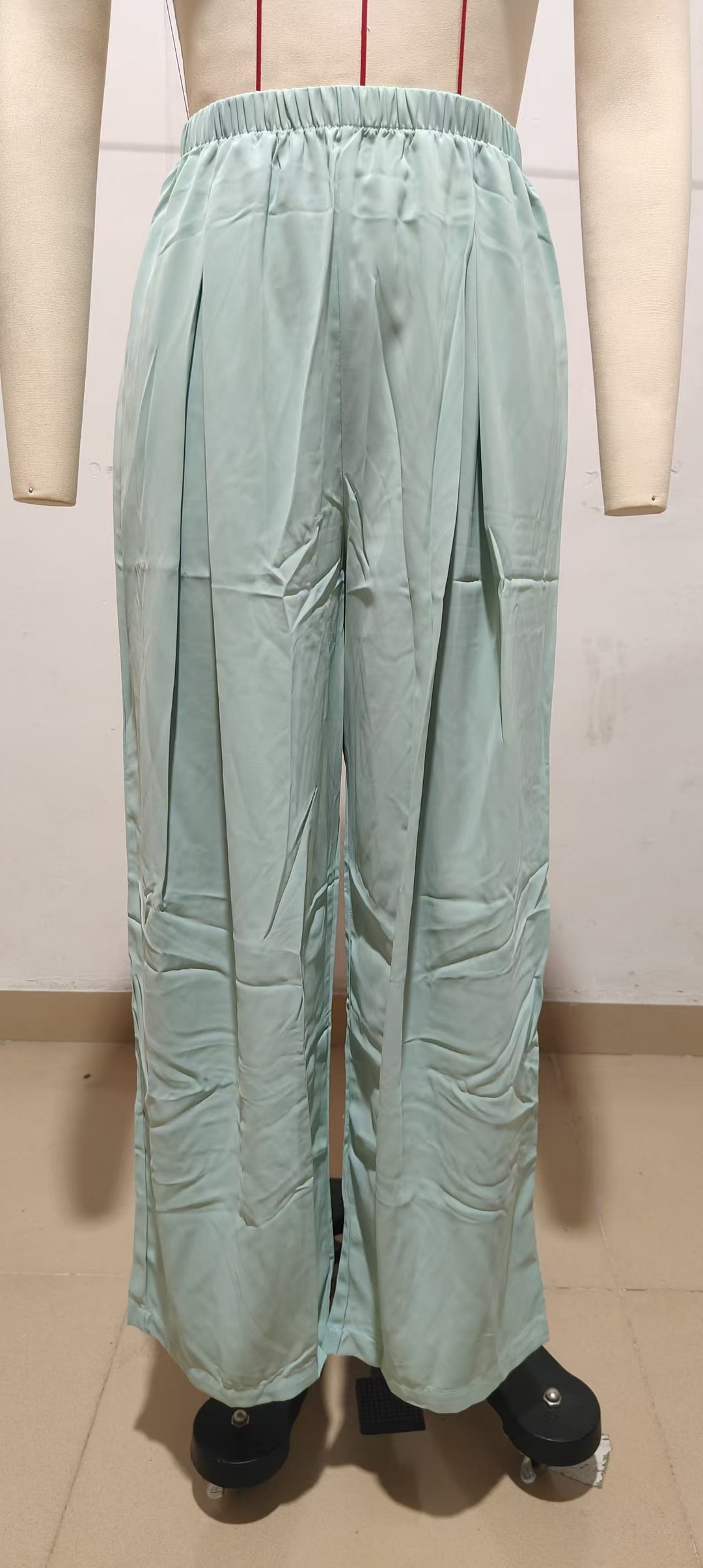 Damen Leichte Satin-Palazzohose mit hohem elastischem Bund und Kellerfalten Shop Nory