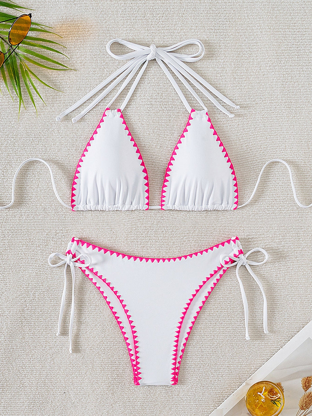 Damen Triangel-Bikini mit verspielten Kontrastnähten