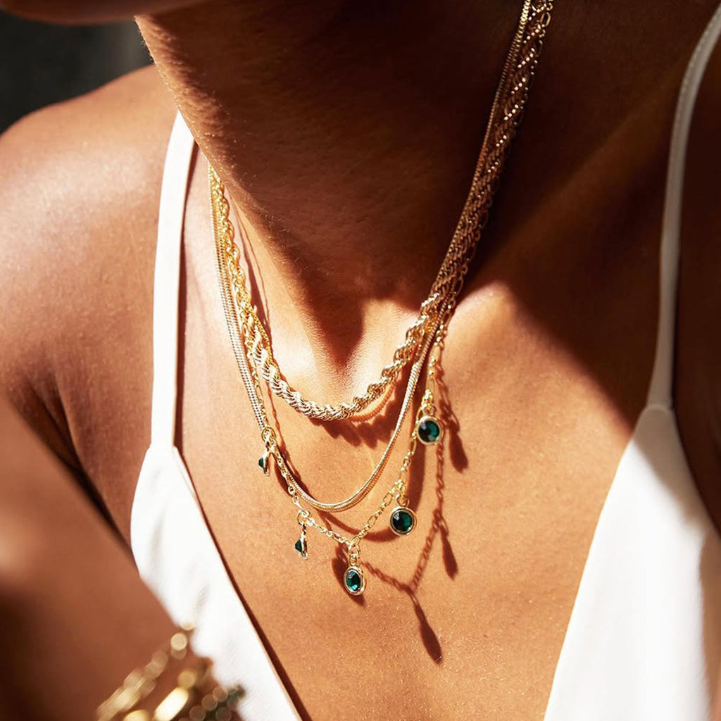Damen multi-layered Kette mit eleganten Anhängern Shop Nory
