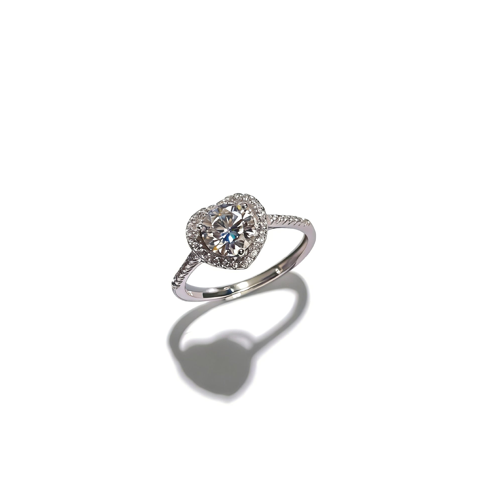 Damen Verlobungsring mit detailliertem Zirkonia-Anhänger und feinem Band Shop Nory