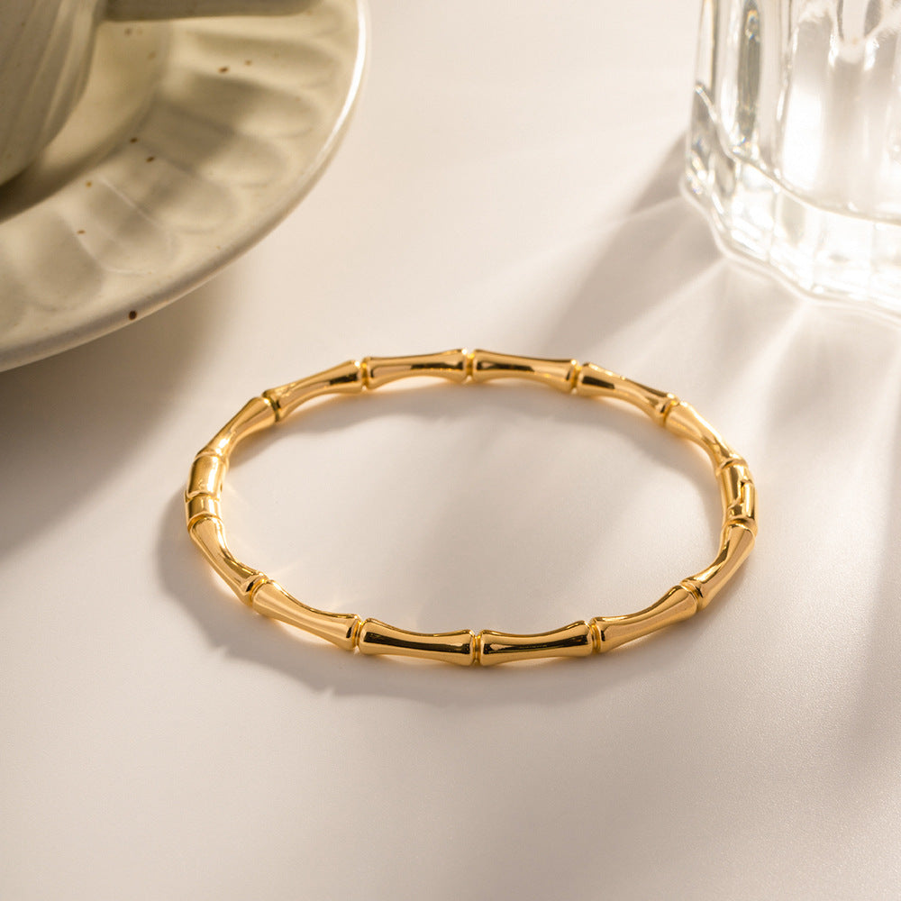 Damen Armreif im eleganten Bambusdesign aus hypoallergenem Edelstahl Shop Nory