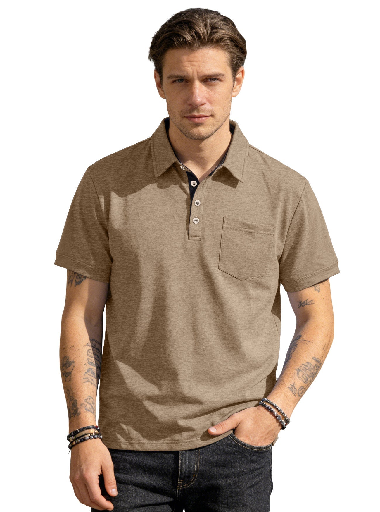 Herren nan Kurzarm-Polokragen-Shirt aus texturiertem Jersey mit Brusttasche und kontrastierter Knopfleiste