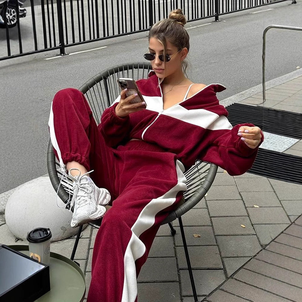 Damen sportliches Fleece-Set mit Reißverschluss und kontrastierenden Seiteneinsätzen