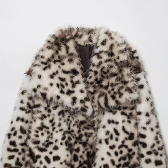 Damen Kurzjacke aus Kunstfell mit Leopard-Print und voluminösem Schalkragen Shop Nory