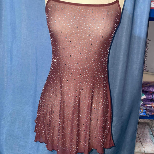 Damen Minikleid mit funkelnden Pailletten und raffinierten Details