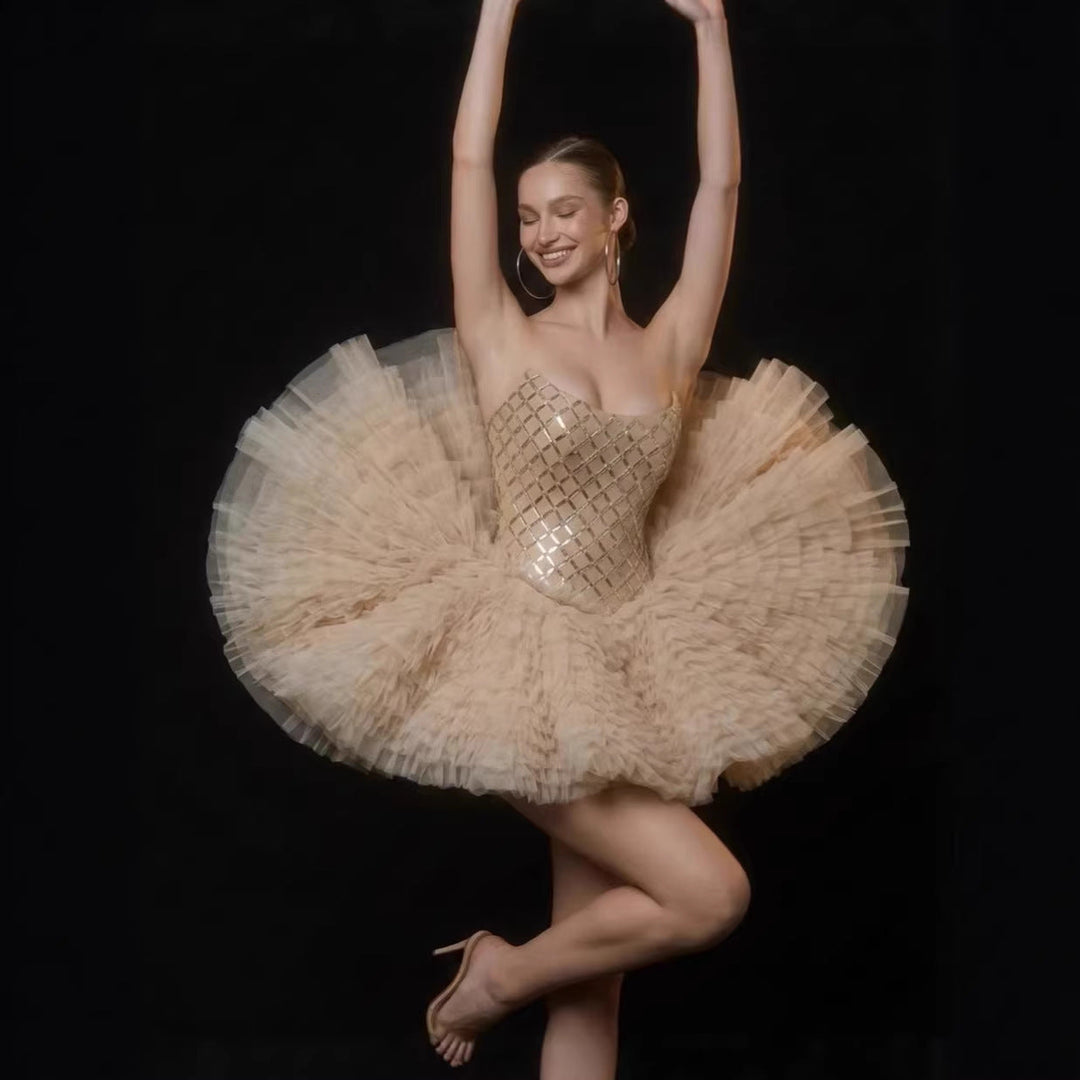 Damen Glamouröses Tüll-Cocktailkleid mit schimmerndem Oberteil