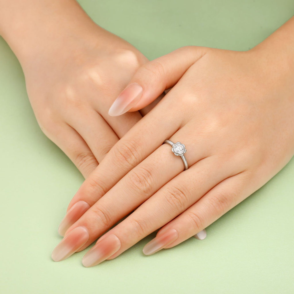 Damen Ring mit floraler Zirkonia-Verzierung Shop Nory