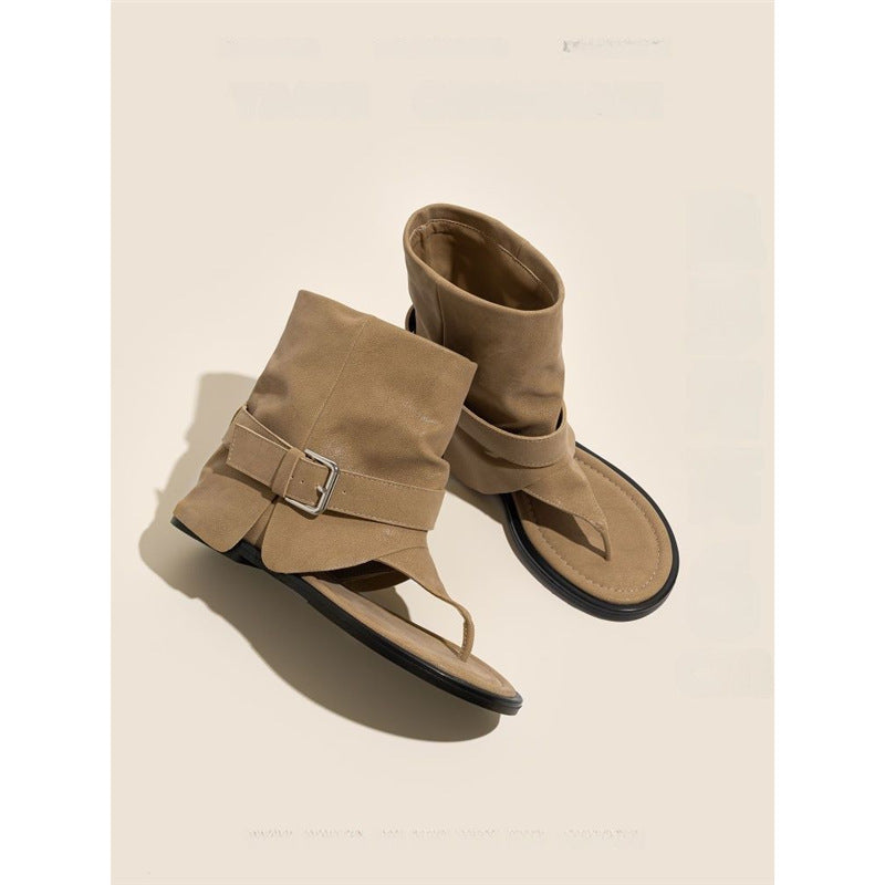 Damen Ankle-Cuff Zehensteg-Sandale mit weitem Schaft und verstellbarem Schnallenriemen Shop Nory