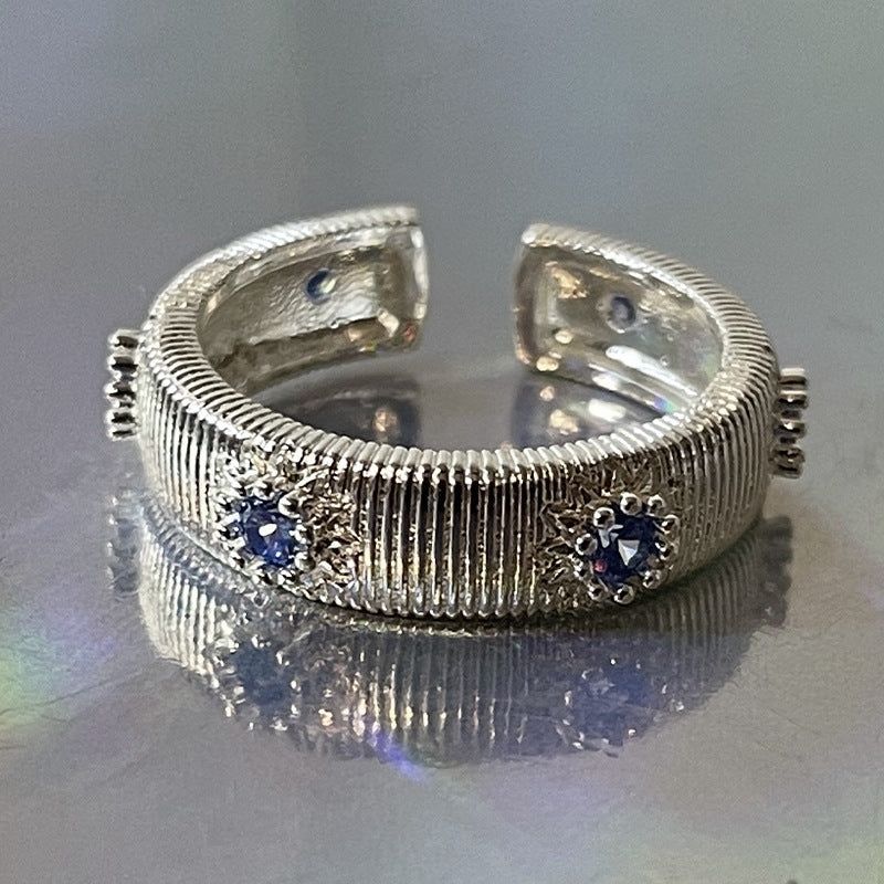 Damen Ring mit modernem, funkelndem Stein und elegantem Design Shop Nory