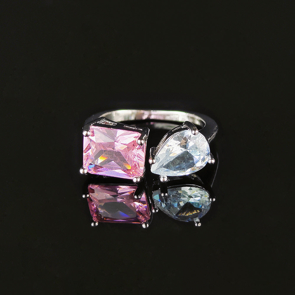 Damenring mit doppeltem facettiertem Design und funkelndem Zirkonia Shop Nory