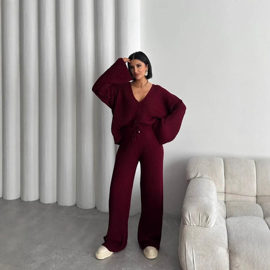 Damen Rippstrick-Cardigan mit überlangen Ärmeln und passender High-Waist-Loungehose Shop Nory
