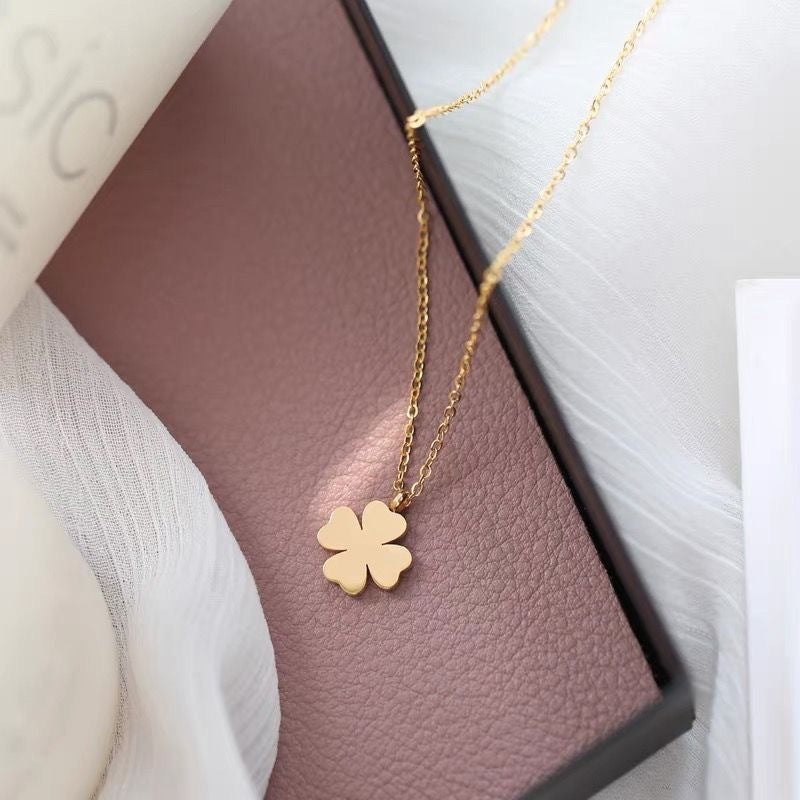 Damen Halskette mit minimalistischem Kleeblatt-Anhänger Shop Nory