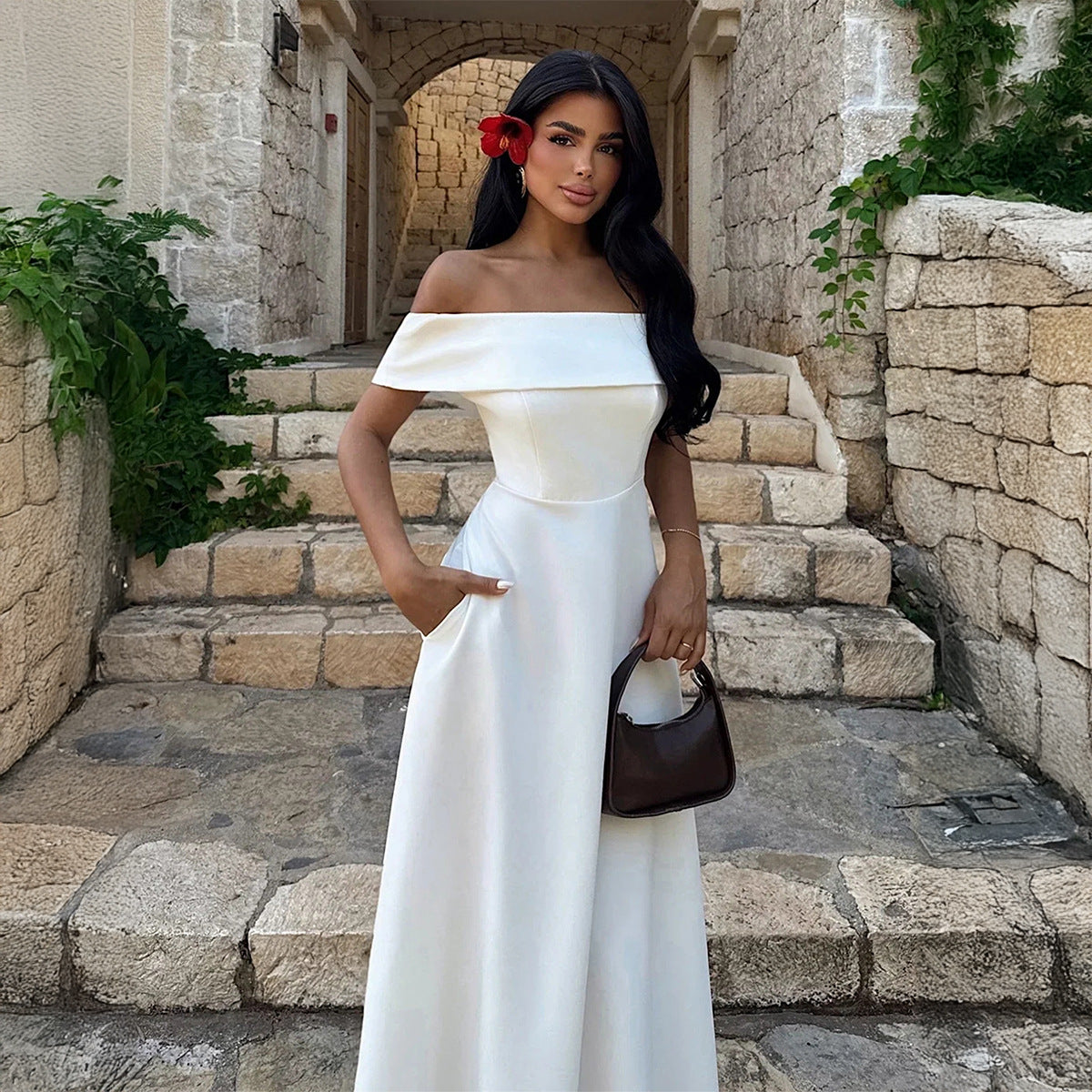 Damen Off-Shoulder Maxikleid mit Taschen und eleganter Silhouette Shopnory