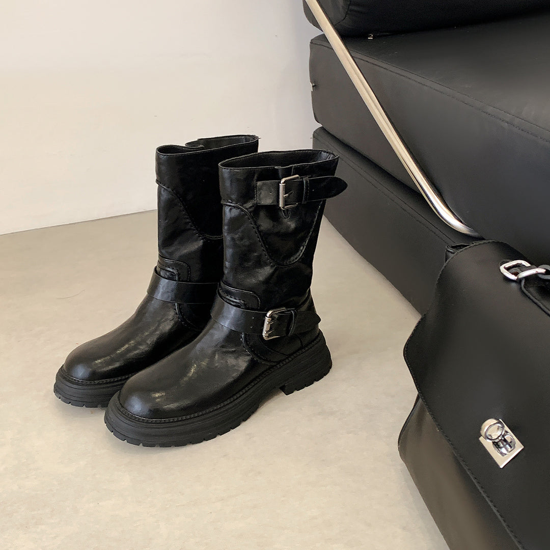Damen Halbhohe Bikerstiefel aus Glattlederoptik mit verstellbaren Metallschnallen und profiliertem Lug‑Plateau Shop Nory