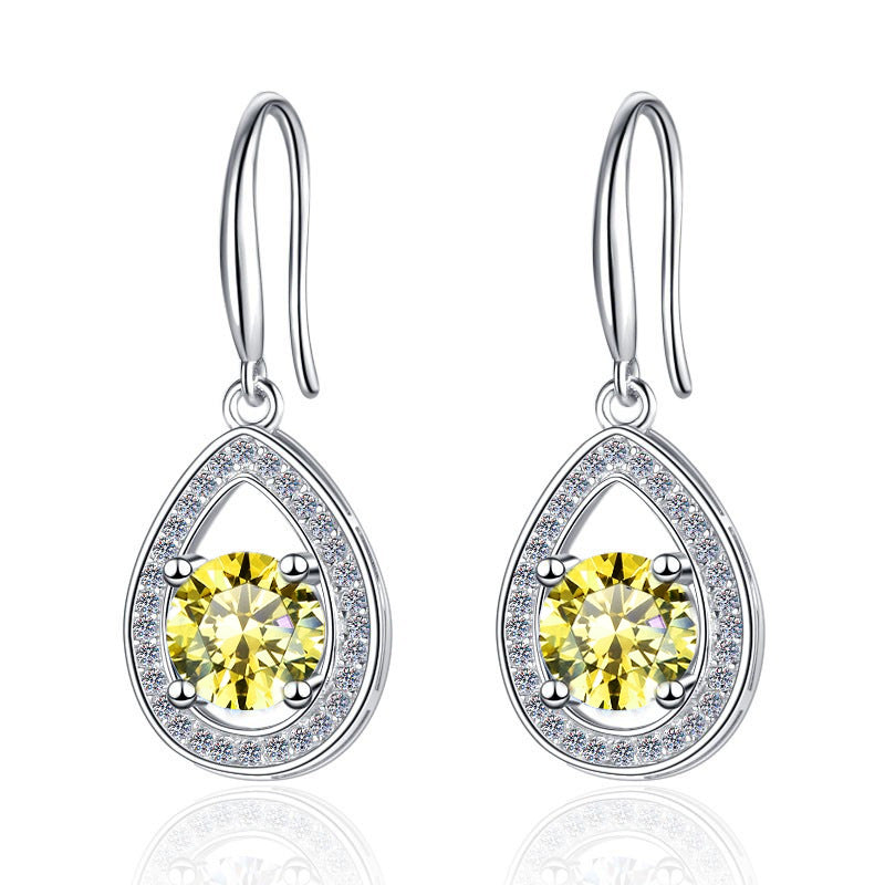 Damen Ohrhänger mit glänzendem Zirkonia und eleganter Tropfenform Shop Nory
