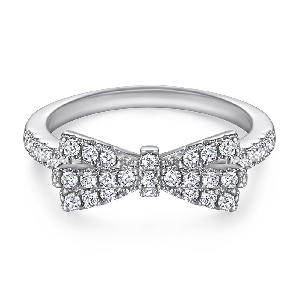 Damen Schmuckset mit funkelndem Ring, Ohrringen und Halskette Shop Nory