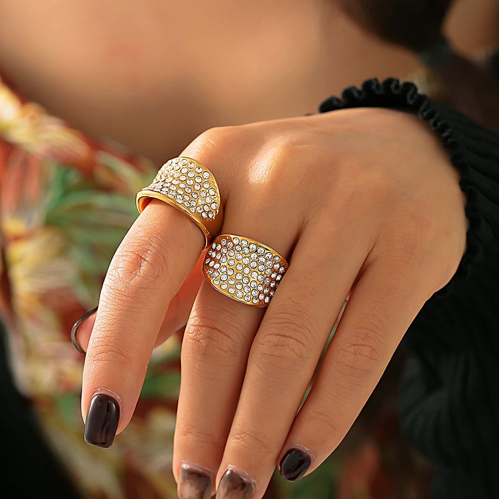 Damenring aus Titanstahl mit tschechischen Diamanten Shop Nory