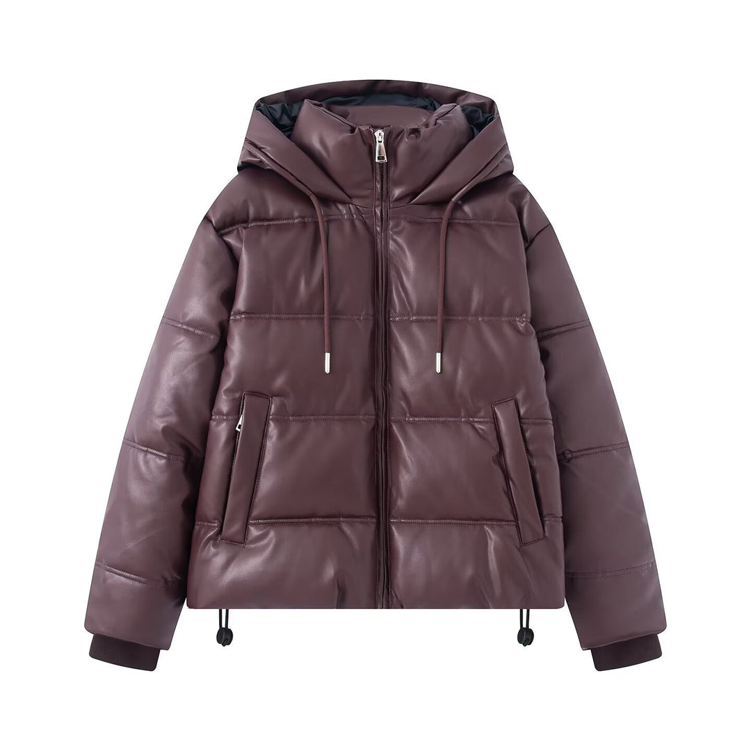 Damen Kurz gesteppte Kunstleder-Pufferjacke mit Kapuze, Tunnelzug und seitlichen Eingrifftaschen Shop Nory