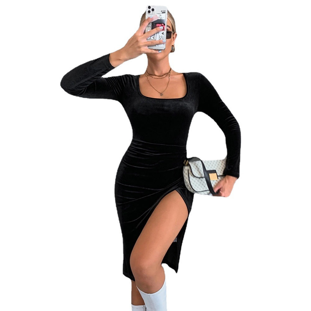 Damen Samt-Midikleid mit quadratischem Ausschnitt, taillierter Raffung und hohem Seitenschlitz Shop Nory
