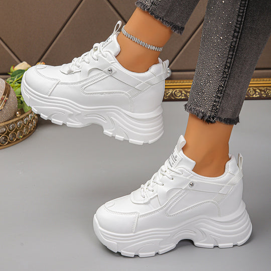 Damen Plattform-Chunky-Sneaker mit skulpturierter Profilsohle und gepolstertem Schaft Shop Nory
