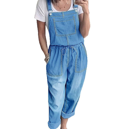 Damen Latzhose-Jumpsuit aus leichtem Denim mit Tunnelzugbund, aufgesetzten Taschen und umgeschlagenem Saum Shop Nory