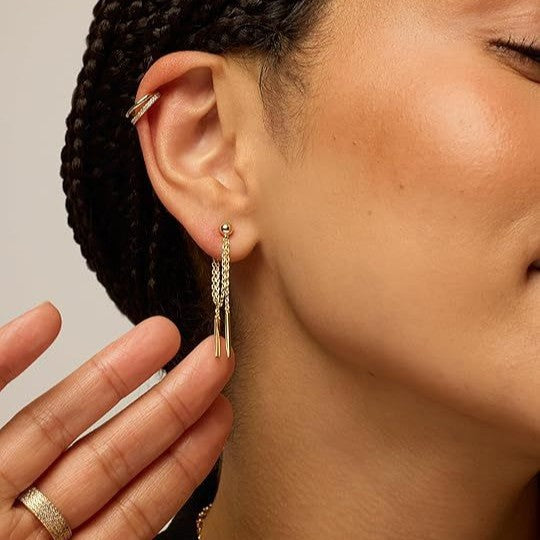 Damen Ohrringe mit zarten Ketten und funkelnden Akzenten Shop Nory