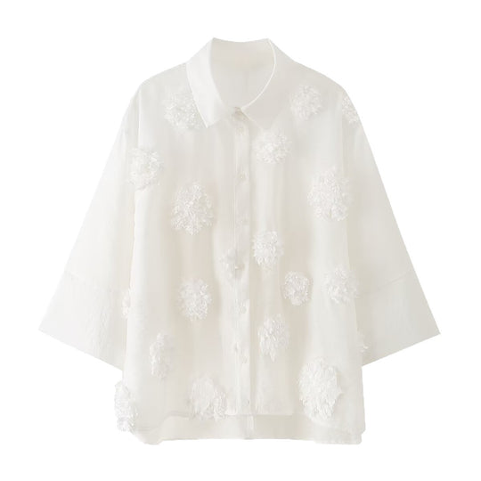 Damen Transparente Oversize‑Bluse mit 3D‑Blütenapplikationen und Hemdkragen Shop Nory
