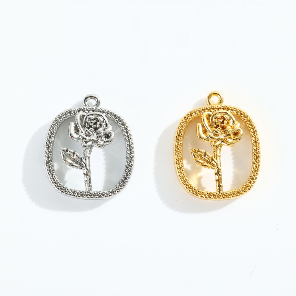 Schmuckanhänger mit floralem Design Shop Nory
