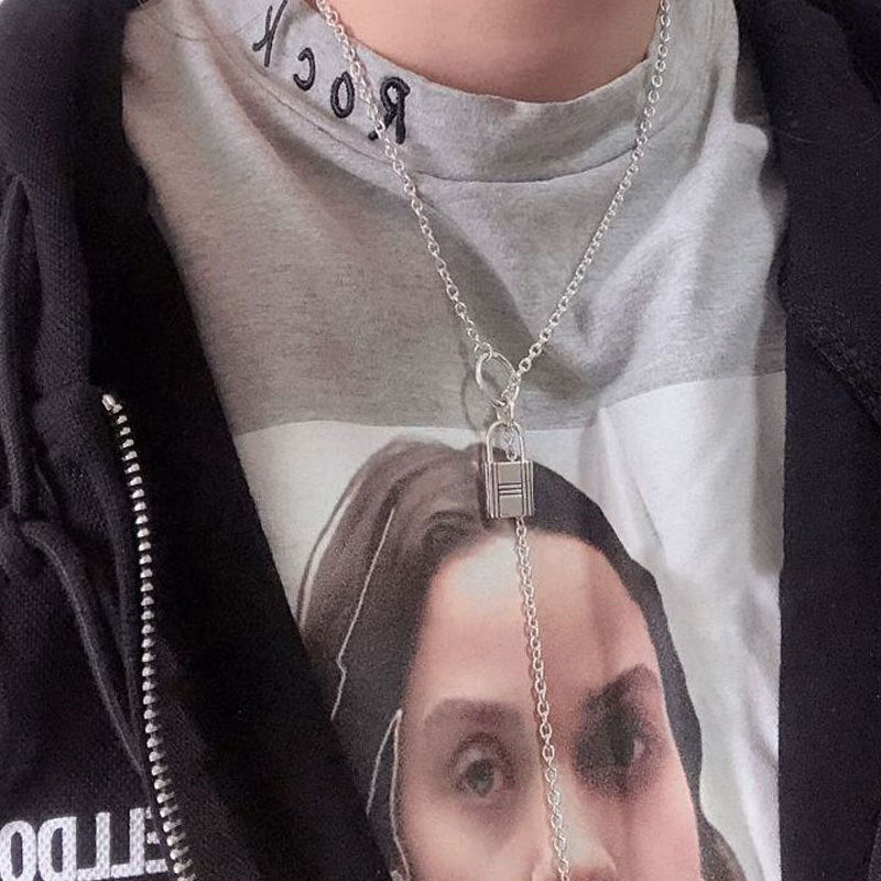 Damen Halskette mit einzigartigem Schloss-Anhänger Shop Nory