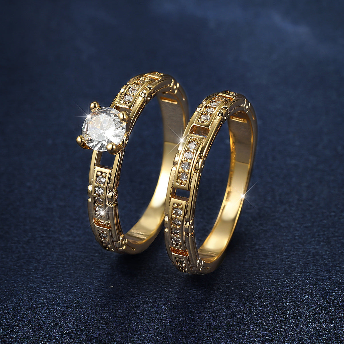 Damen Ring mit funkelnden Zirkonia und verschnörkeltem Design Shop Nory