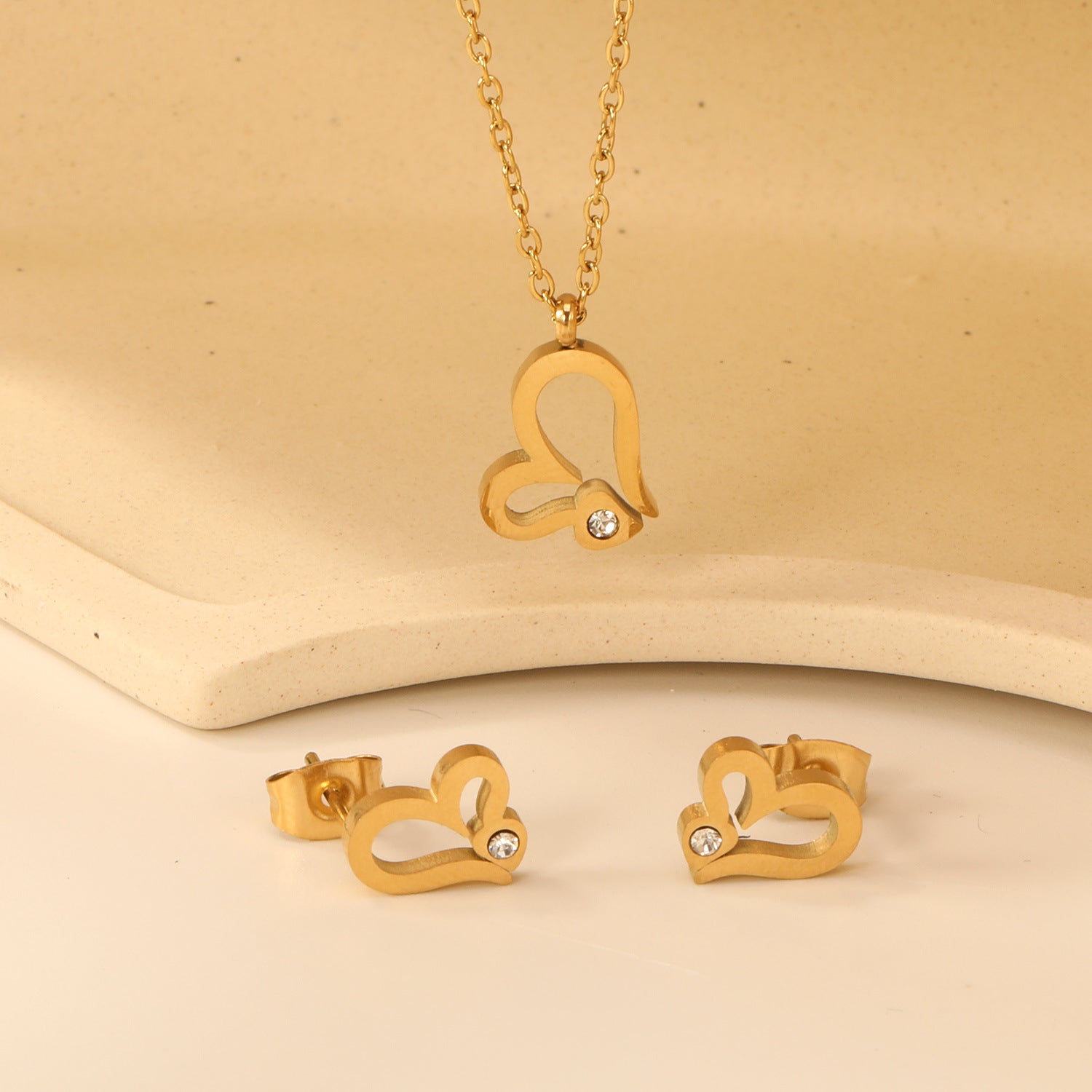 Damen Schmuckset mit Herzanhänger und Ohrringen aus hochwertigem Edelstahl Shop Nory