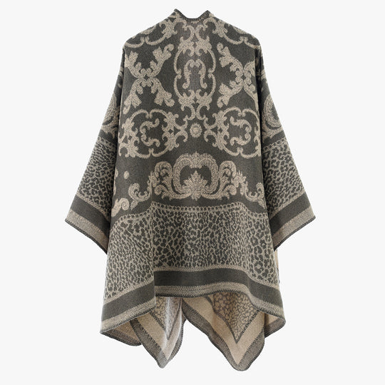 Damen Jacquard‑Capeponcho mit barockem Ornamentmuster und spitzem Zipfelsaum Shop Nory
