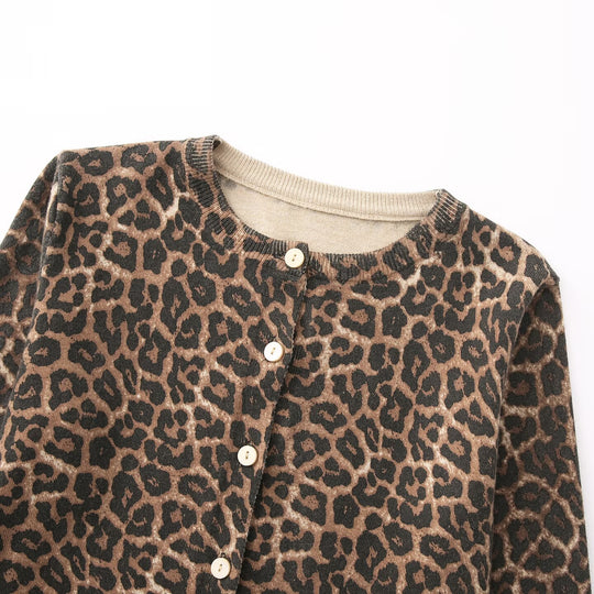 Damen Feinstrick-Cardigan mit Leoprint, Rundhals und durchgehender Knopfleiste Shop Nory