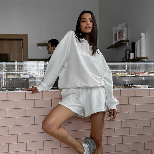 Damen Relaxed-Frottee-Loungewear-Set mit Oversize-Sweatshirt und ausgefransten Shorts Shop Nory