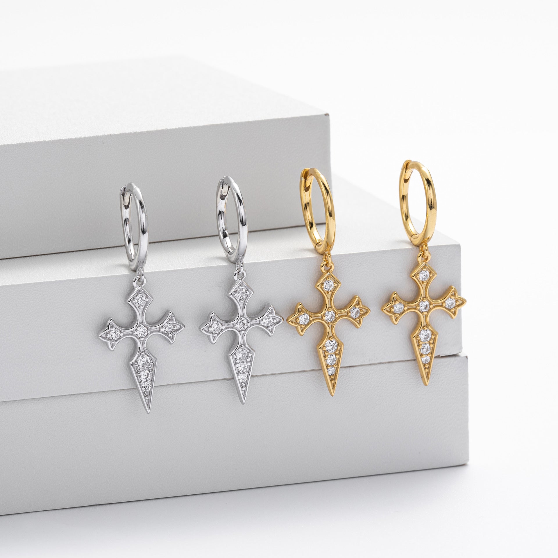 Damen Ohrhänger im Kreuzdesign aus hochwertigem 925 Sterling Silber mit funkelnden 5A Zirkonen Shop Nory