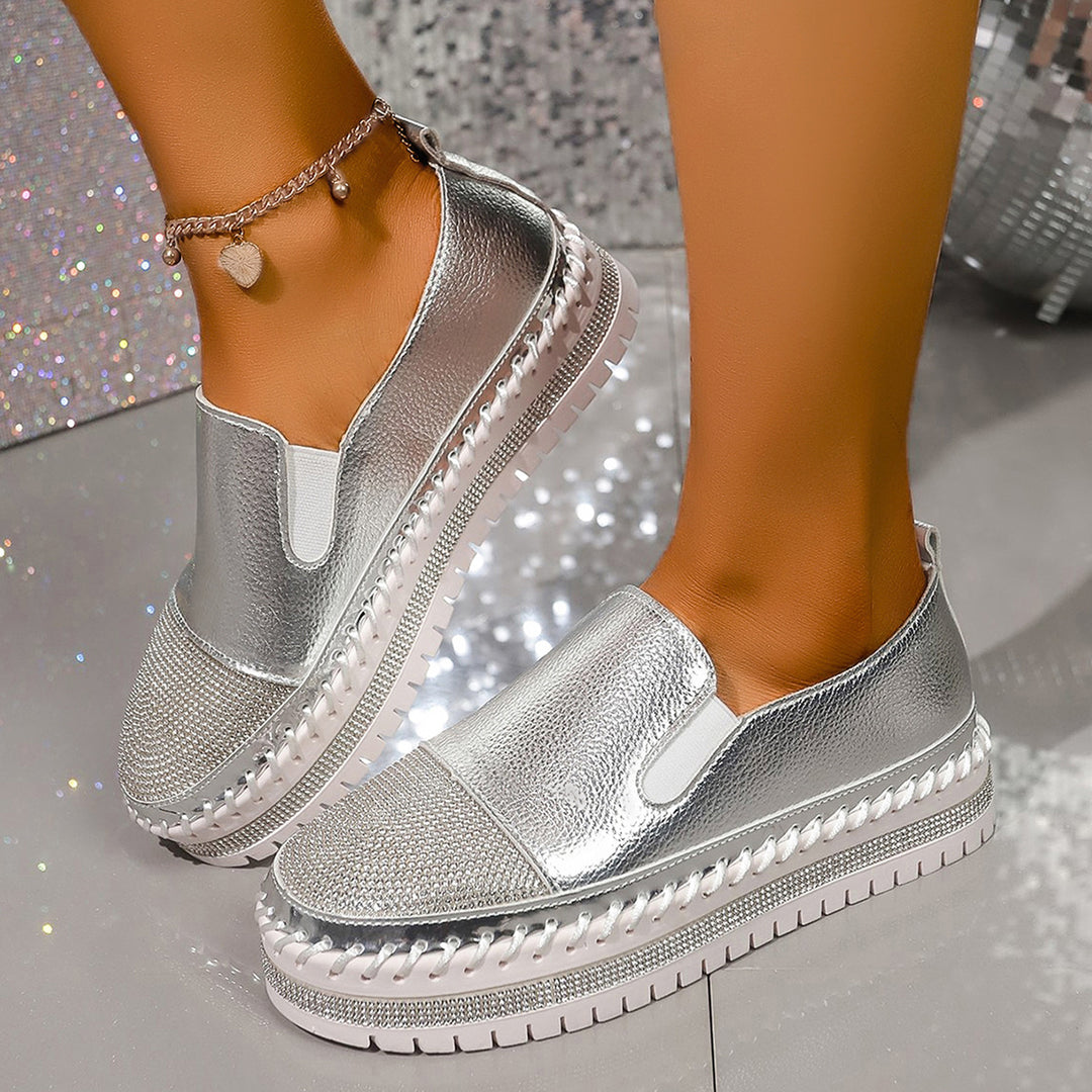 Damen glänzende Slip-On Plateau-Sneaker mit geflochtenem Rand und elastischem Einsatz Shop Nory