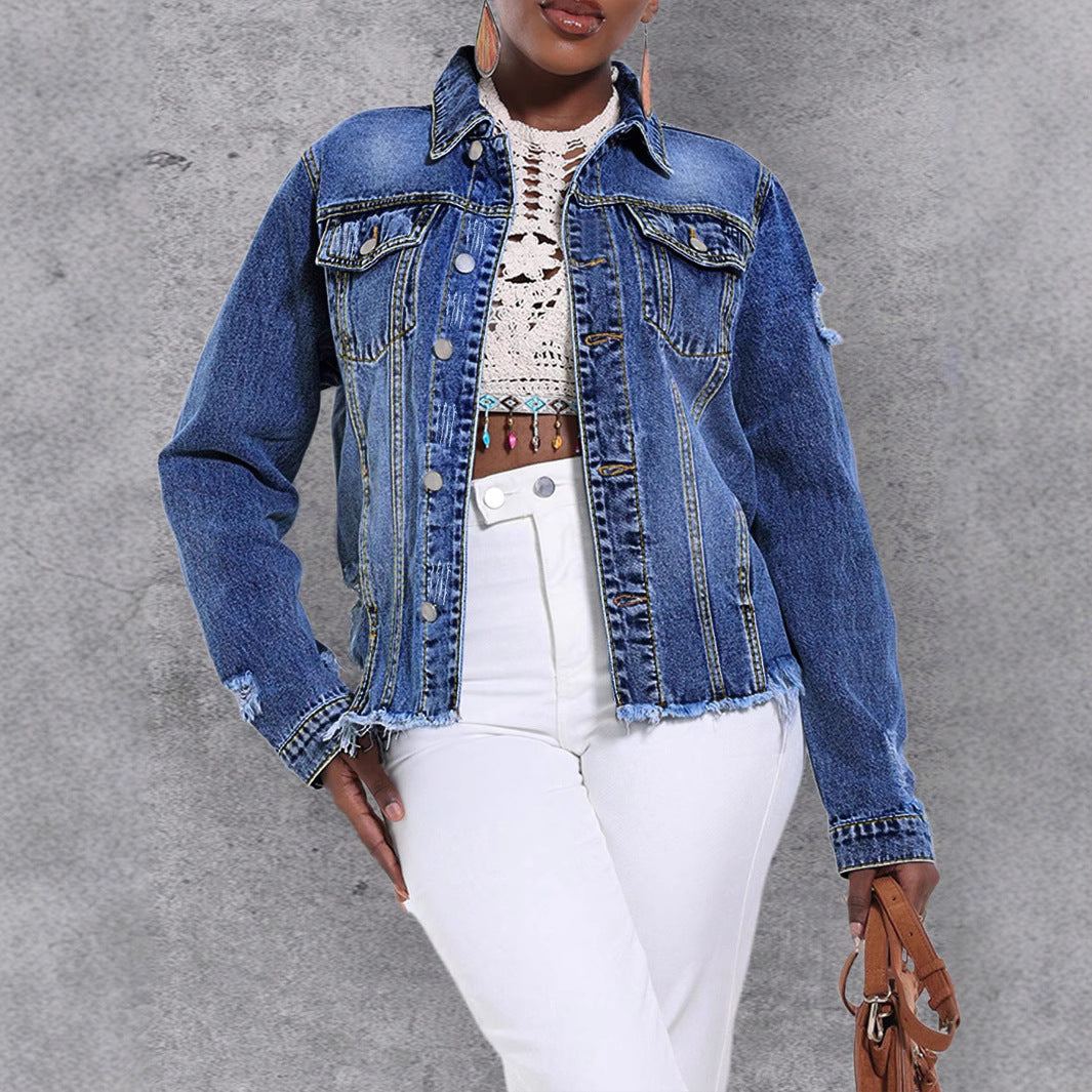 Damen Lässige Denim-Jacke mit Destroyed-Details, aufgesetzten Brusttaschen und ausgefranstem Saum Shop Nory