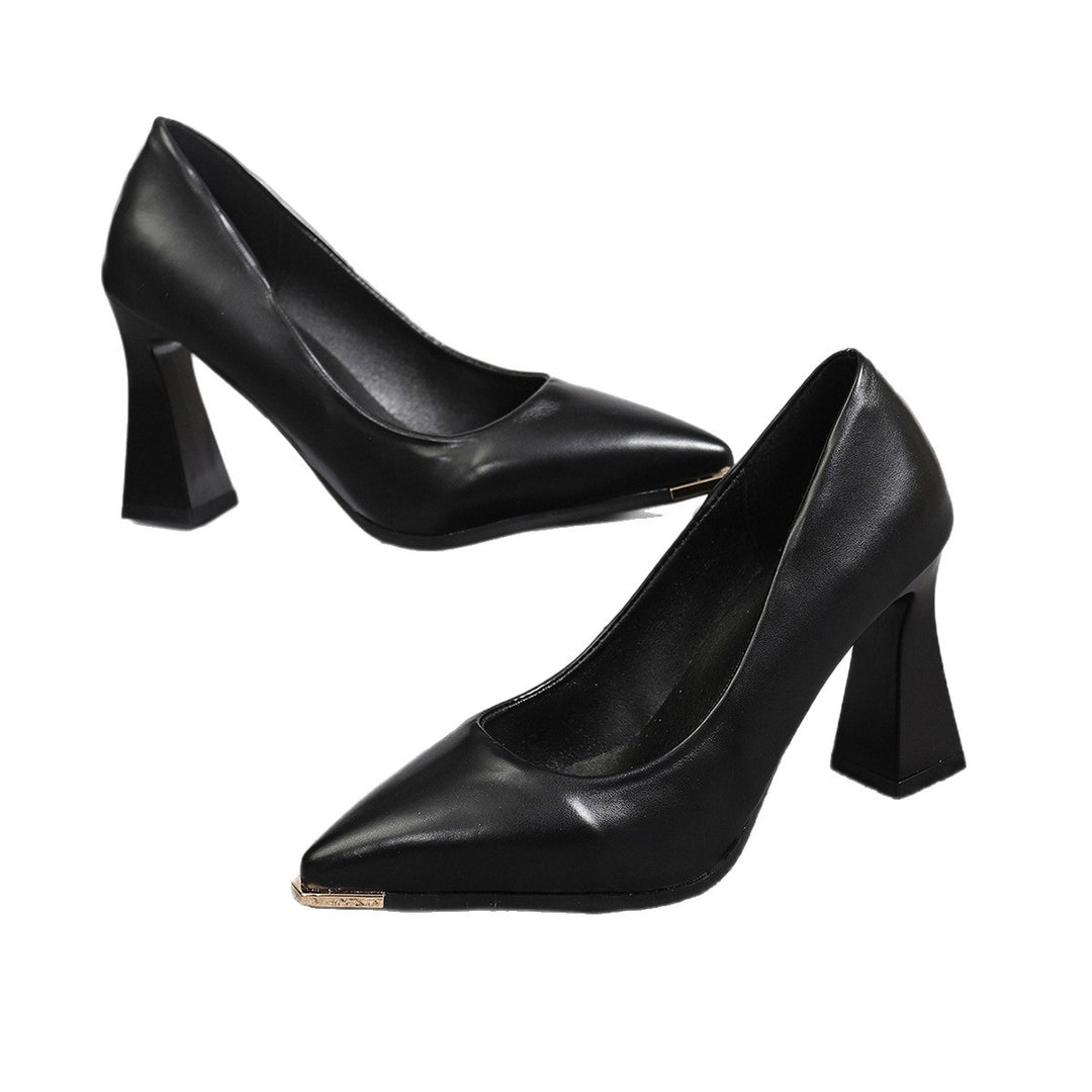 Damen Pumps mit spitzer Zehenpartie, Metallkappe und skulpturellem Blockabsatz Shop Nory