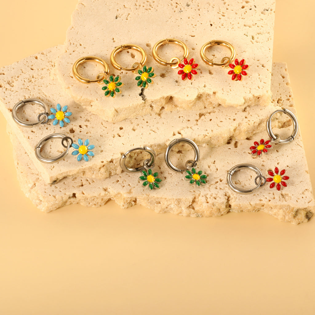 Damen Ohrstecker mit verspieltem Blumendesign und hochwertiger Edelstahloberfläche Shop Nory