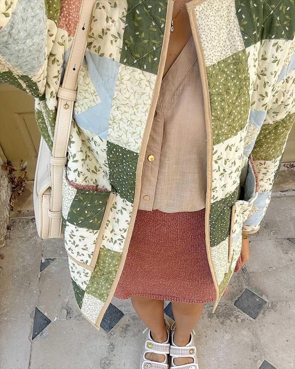 Damen Gefütterter Patchwork‑Steppmantel mit floralen Einsätzen und aufgesetzten Taschen Shop Nory